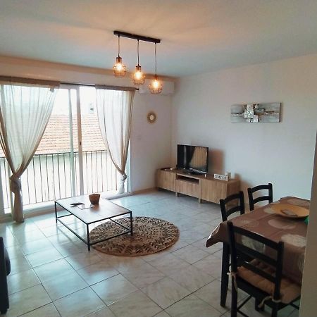 Appartement Centre Ville A Deux Pas De La Plage Le Grau-du-Roi Exteriér fotografie